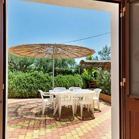 Charming In With Swimming Pool Holiday home *