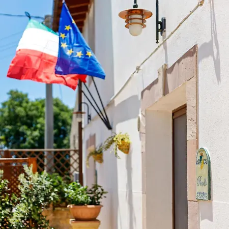 Holiday home Charming In With Swimming Pool *